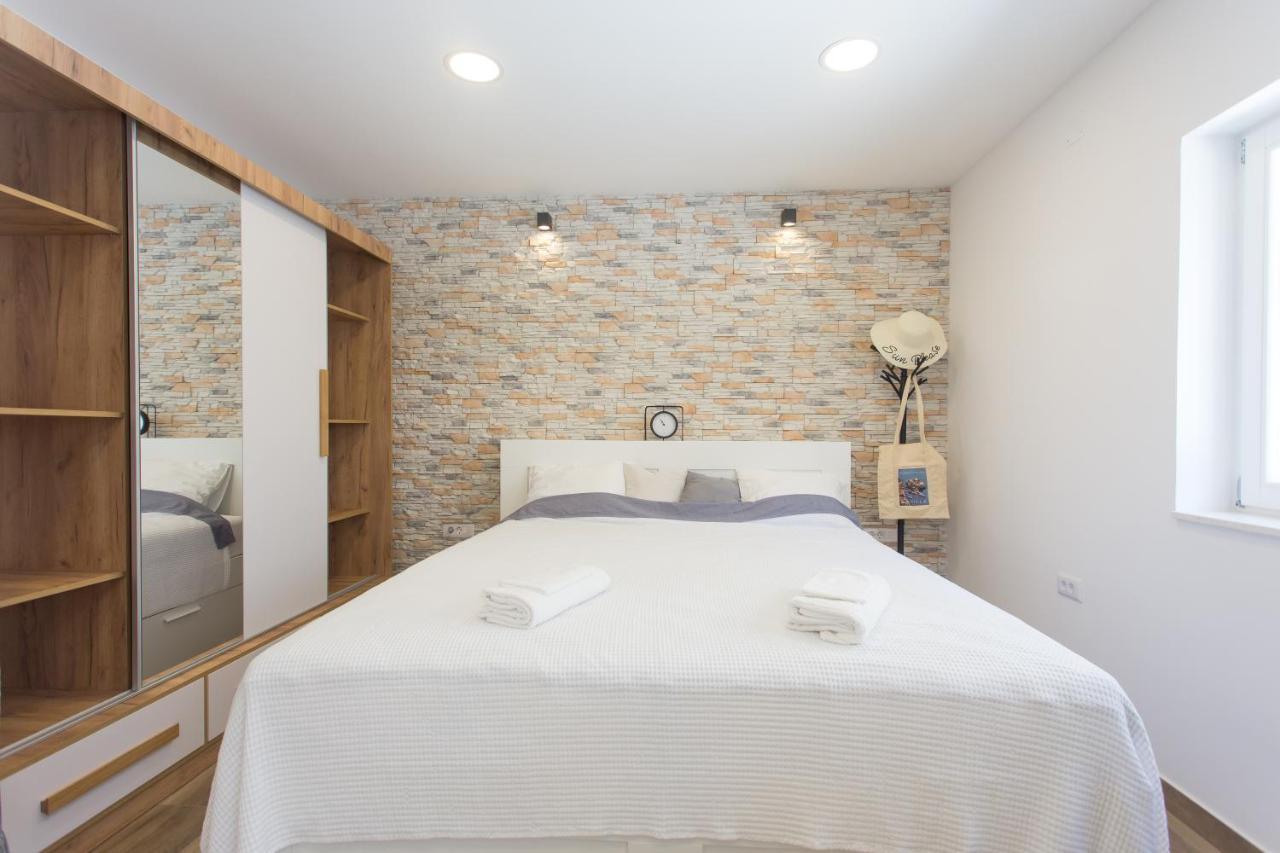 Studio Nomadic Kastela Luaran gambar