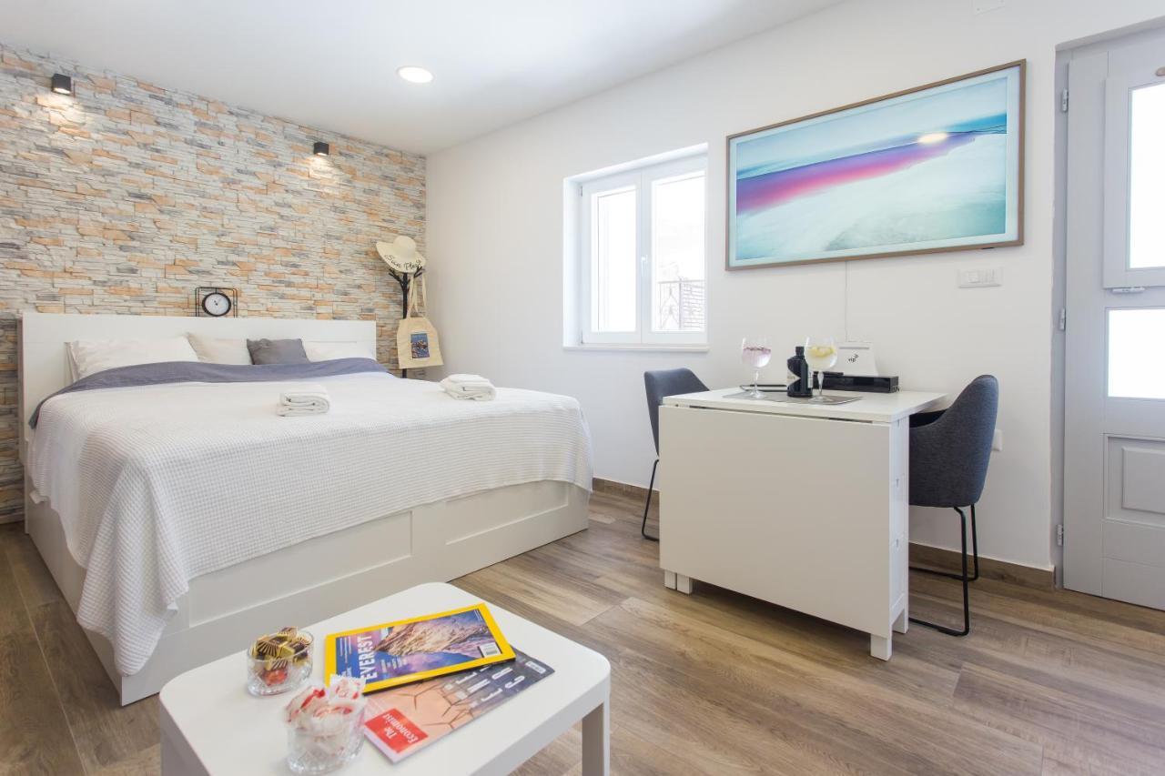 Studio Nomadic Kastela Luaran gambar
