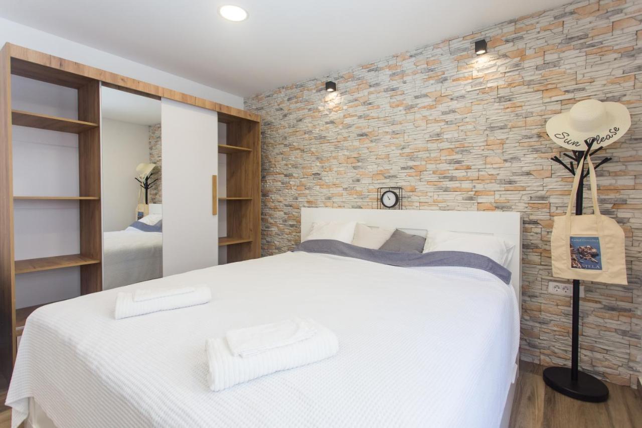Studio Nomadic Kastela Luaran gambar