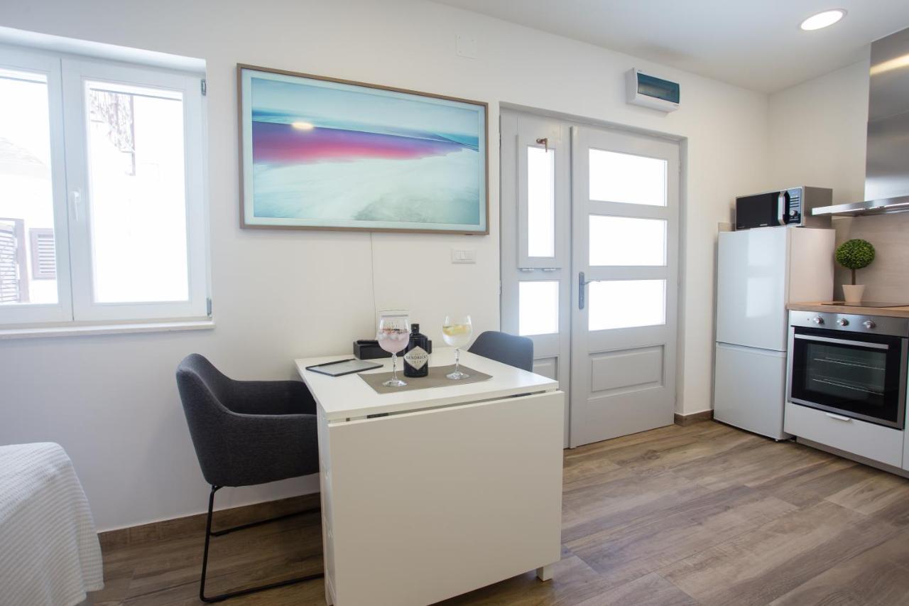Studio Nomadic Kastela Luaran gambar